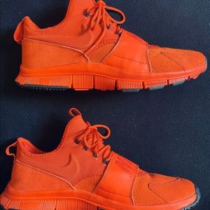 NIKE Men FREE ACE LEATHER 749627 600 Shoes Red Black Size 11.5